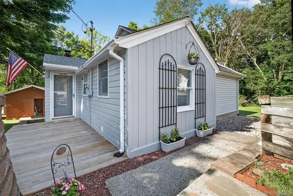 62 Lakeside Drive, New Windsor, NY 12553