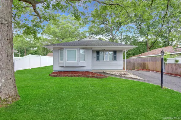 96 Biltmore Drive, Mastic Beach, NY 11951