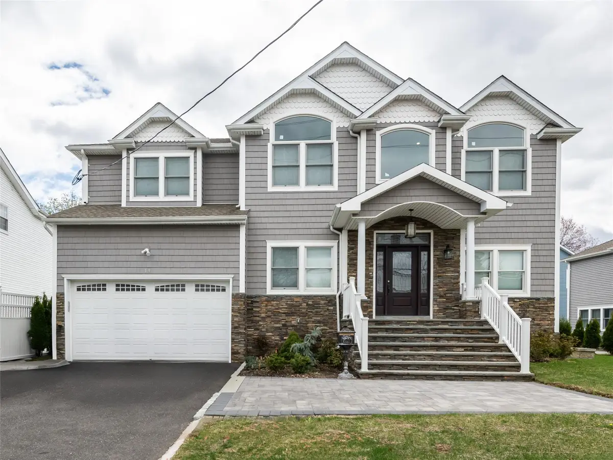 19 Glenwood Road, Glen Head, NY 11545 - Image #1