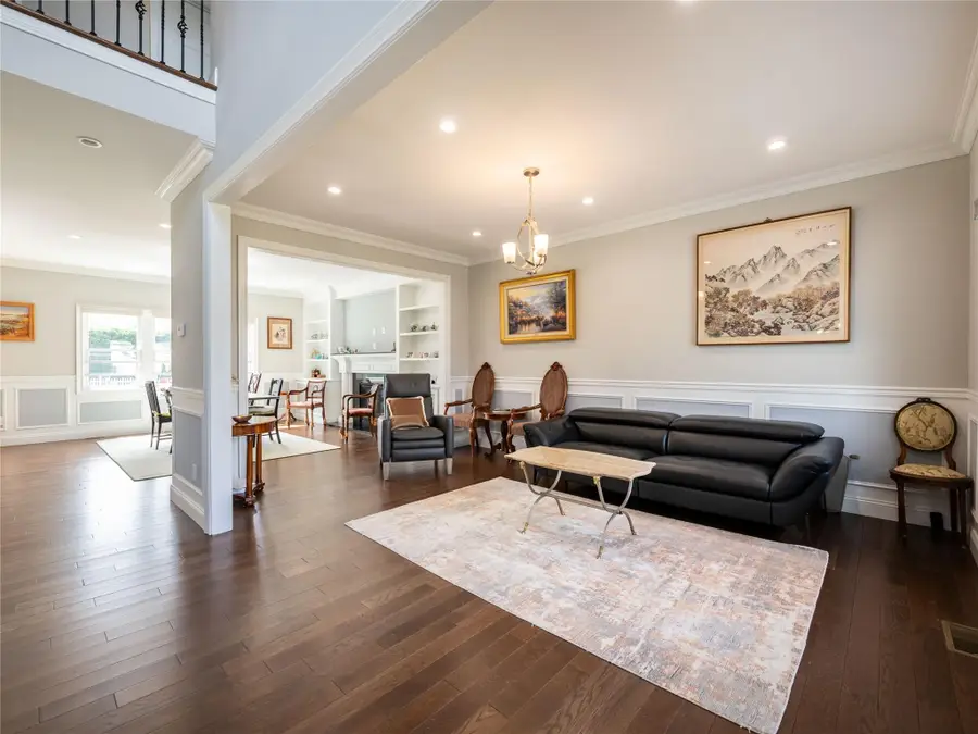 19 Glenwood Road, Glen Head, NY 11545 - Image #3