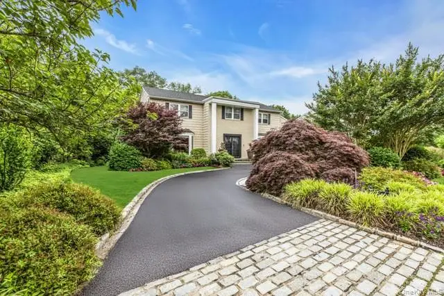 74 Woods Drive, East Hills, NY 11576 - Image #2