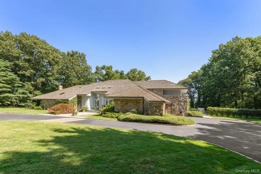 8 Mill Pond Lane, Lattingtown, NY 11560 - Image #2