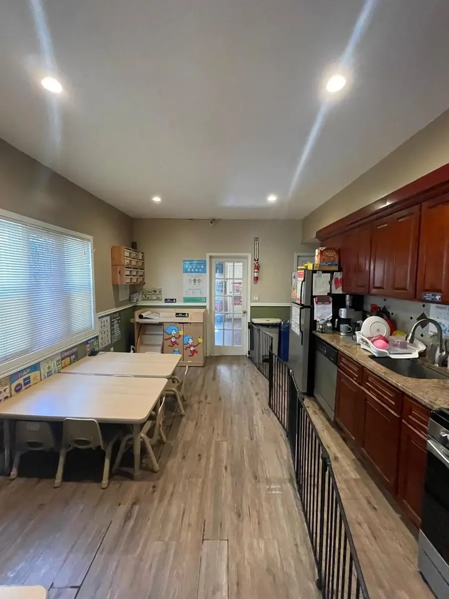 10434 117th Street, South Richmond Hill, NY 11419 - Image #2