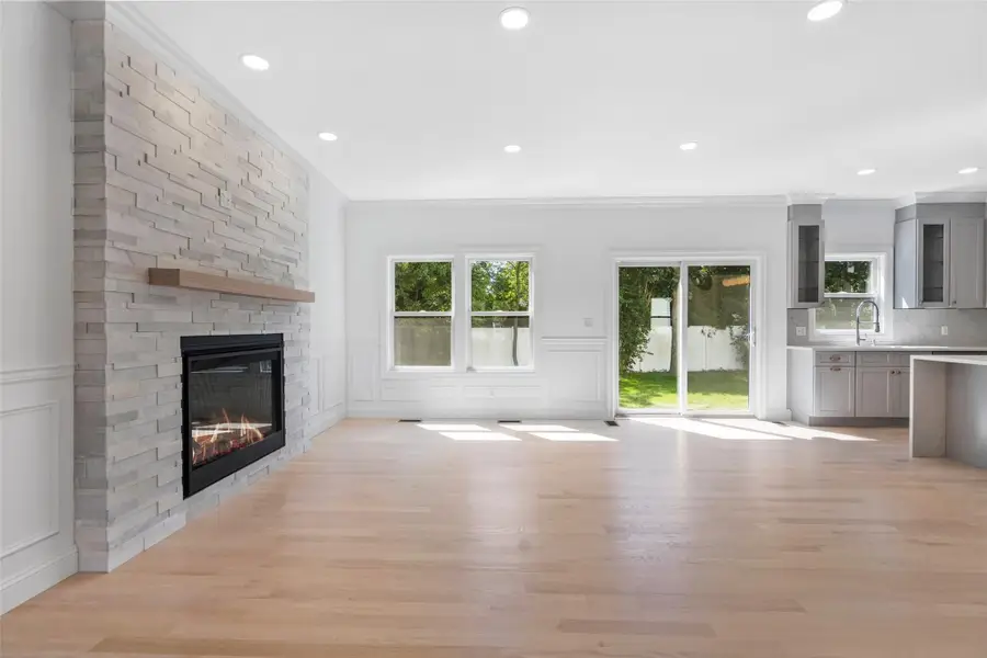 19 Cypress Avenue, Bethpage, NY 11714 - Image #3