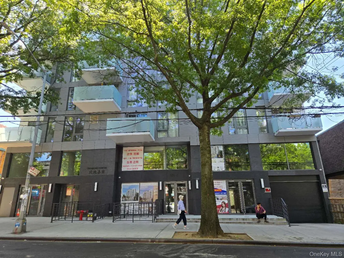 136-80 41 Avenue #6H, Flushing, NY 11355 - Image #1