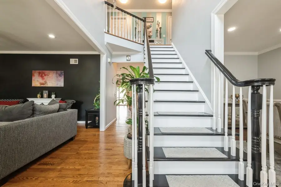 198 Central Avenue, Bethpage, NY 11714 - Image #3