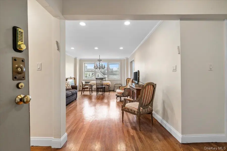 833 Central Avenue #3M, Far Rockaway, NY 11691 - Image #3
