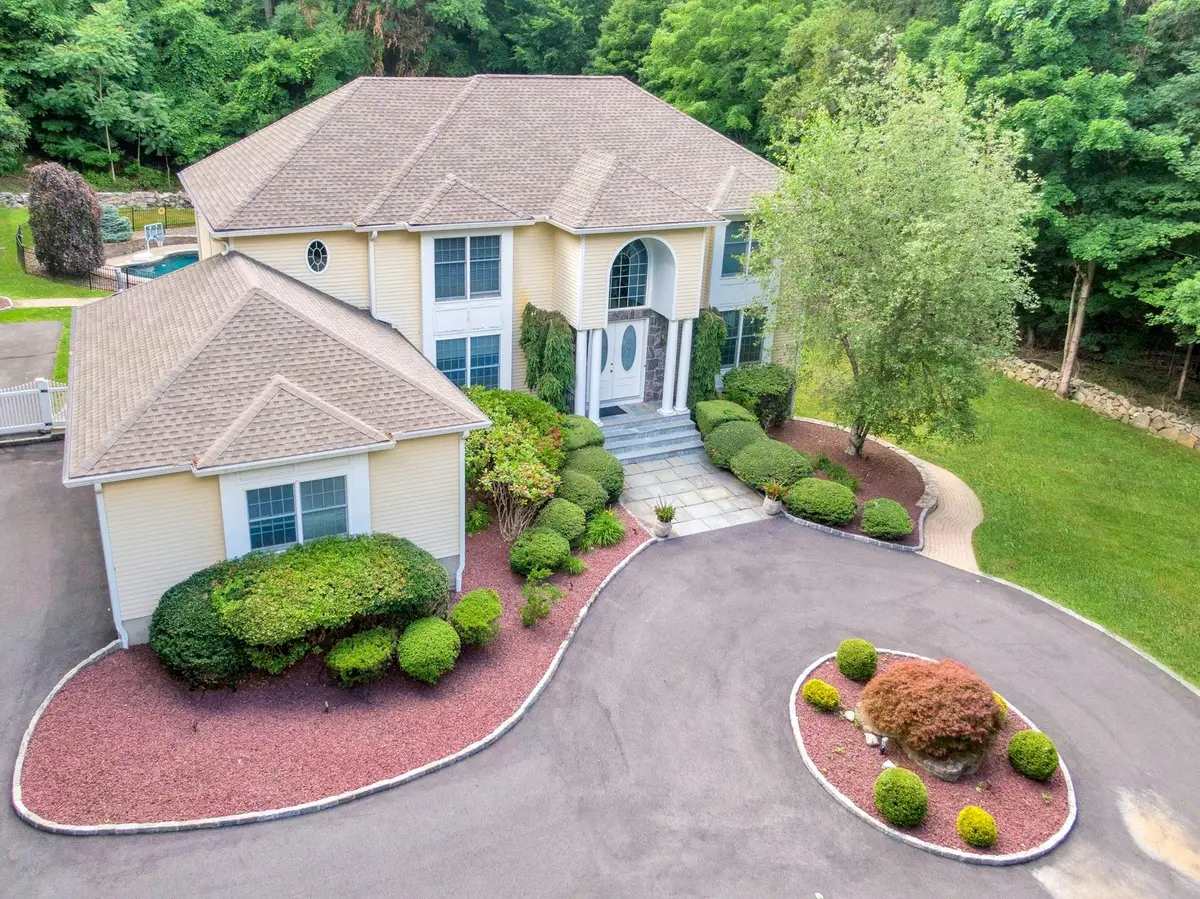 29 Brian Court, Carmel, NY 10512 - Image #1