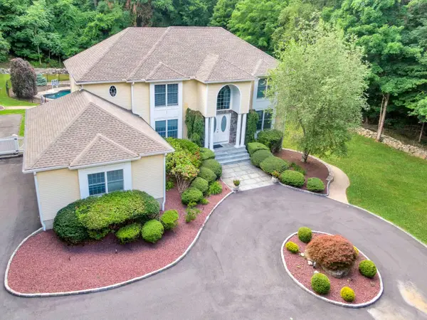 29 Brian Court, Carmel, NY 10512