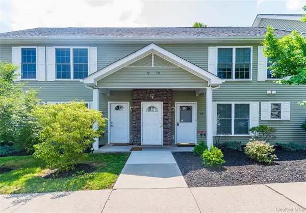 74 Aveonis Court, Fishkill, NY 12524