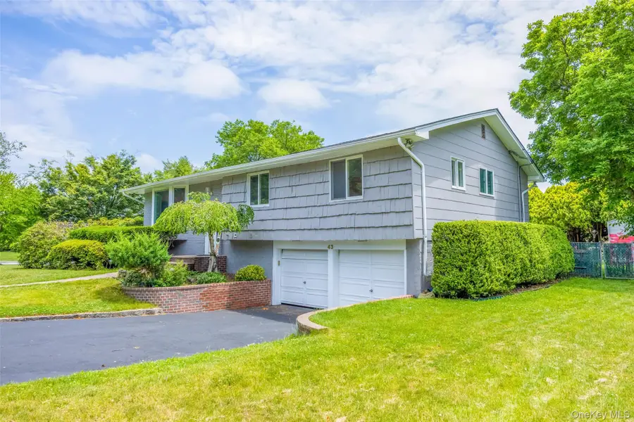 43 Saratoga Drive, Jericho, NY 11753 - Image #3