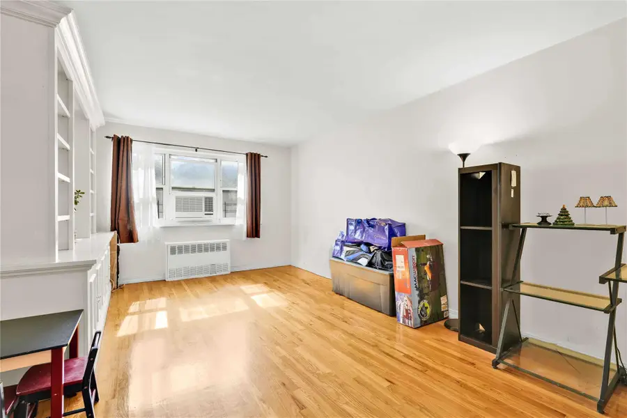 29-49 137 Street #2H, Flushing, NY 11354 - Image #2