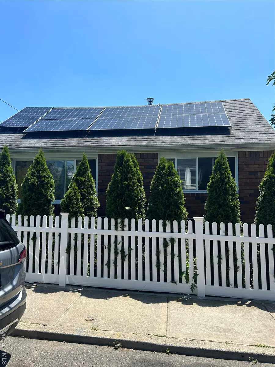 105 Claridge Avenue, Elmont, NY 11003 - Image #3