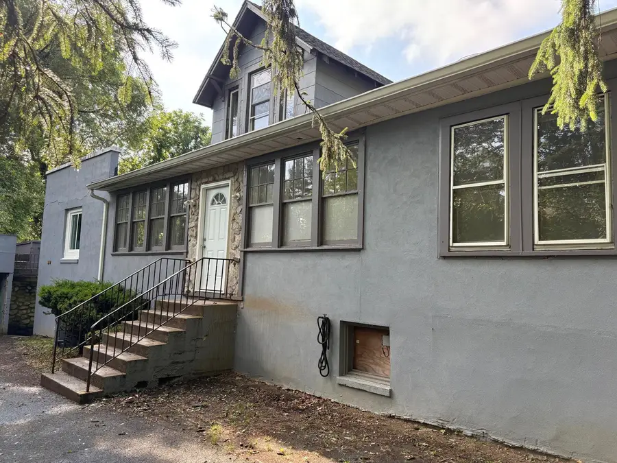 270 N Highland Avenue, Pearl River, NY 10965 - Image #2