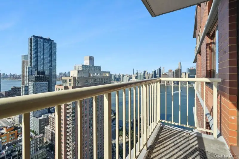 4-74 48th Avenue #35L, Long Island City, NY 11109 - Image #2