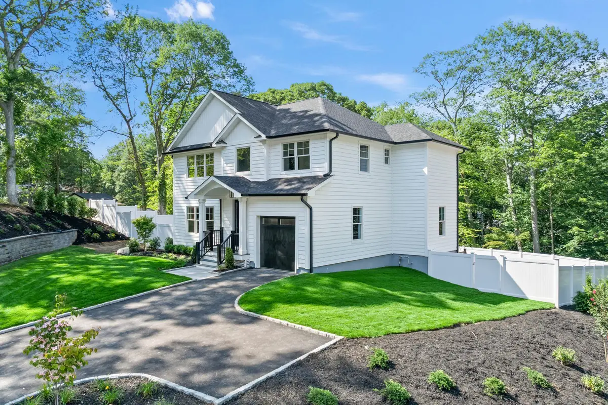 30 Middleville Road, Northport, NY 11768 - Image #1