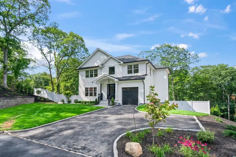 30 Middleville Road, Northport, NY 11768 - Image #2