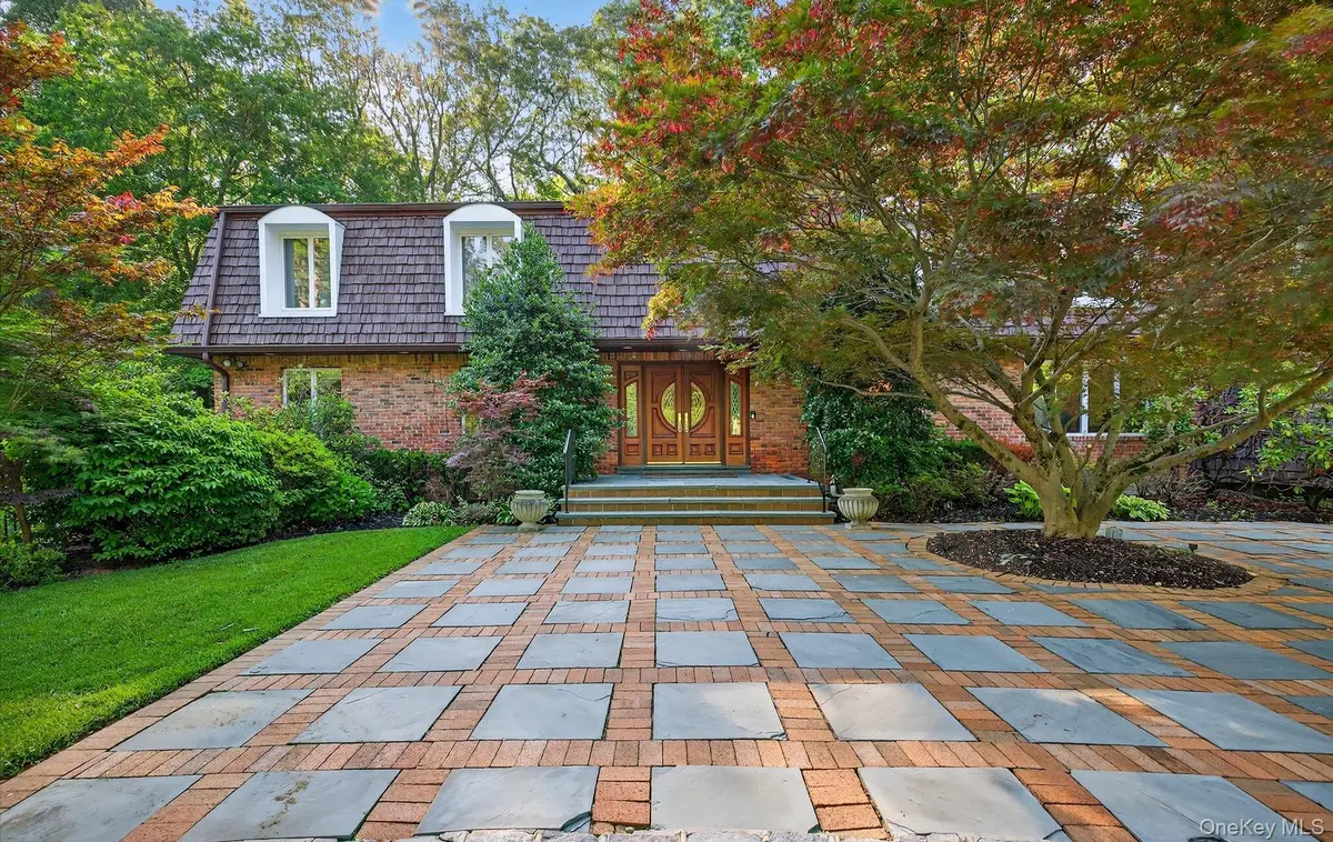 14 Chelmsford Drive, Muttontown, NY 11545 - Image #1