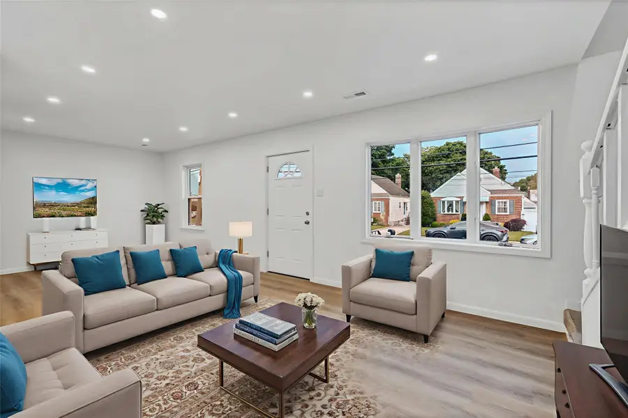 189 Jacob Street, Elmont, NY 11003 - Image #3