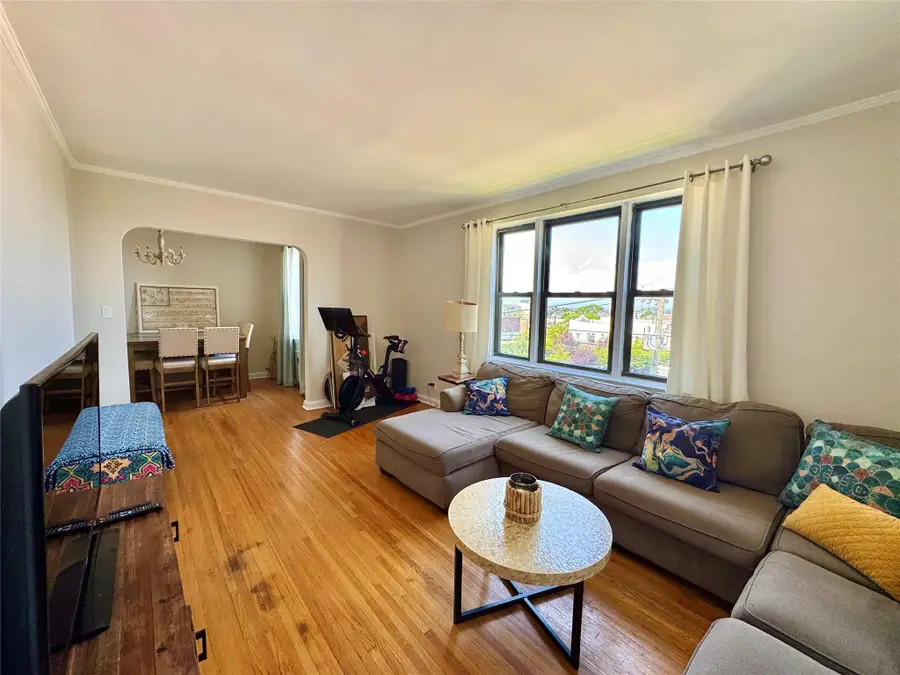 128-11 Newport Avenue #4A, Belle Harbor, NY 11694 - Image #2