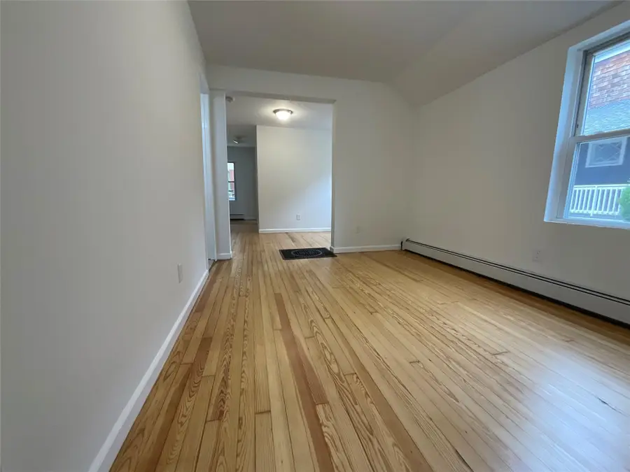 308 East Avenue, Riverhead, NY 11901 - Image #3