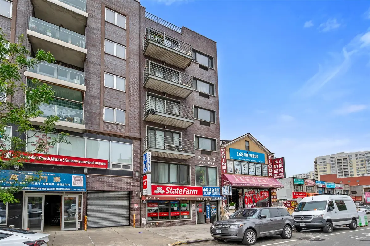 41-38 College Point Boulevard #4A, Flushing, NY 11355 - Image #1