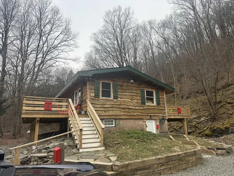 989 Chiloway Road, Roscoe, NY 13856 - Image #2