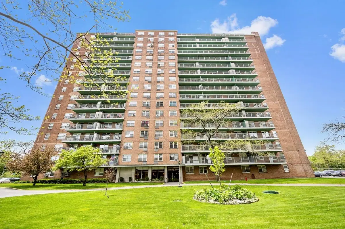 1935 Shore Parkway #1F, Brooklyn, NY 11214 - Image #1