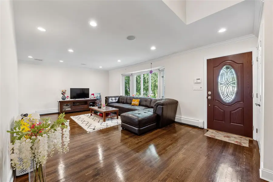 23 Sparks Street, Melville, NY 11747 - Image #3