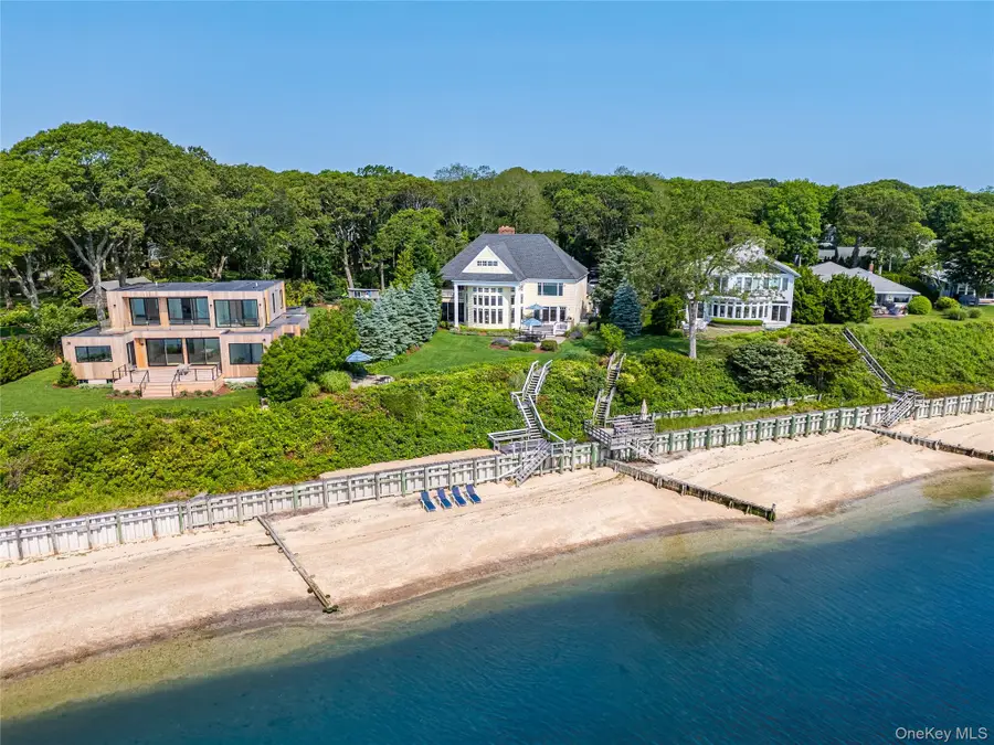 4510 Peconic Bay Boulevard, Laurel, NY 11948 - Image #2