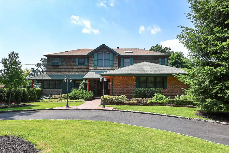 19 Marietta Road, Glen Cove, NY 11542 - Image #3