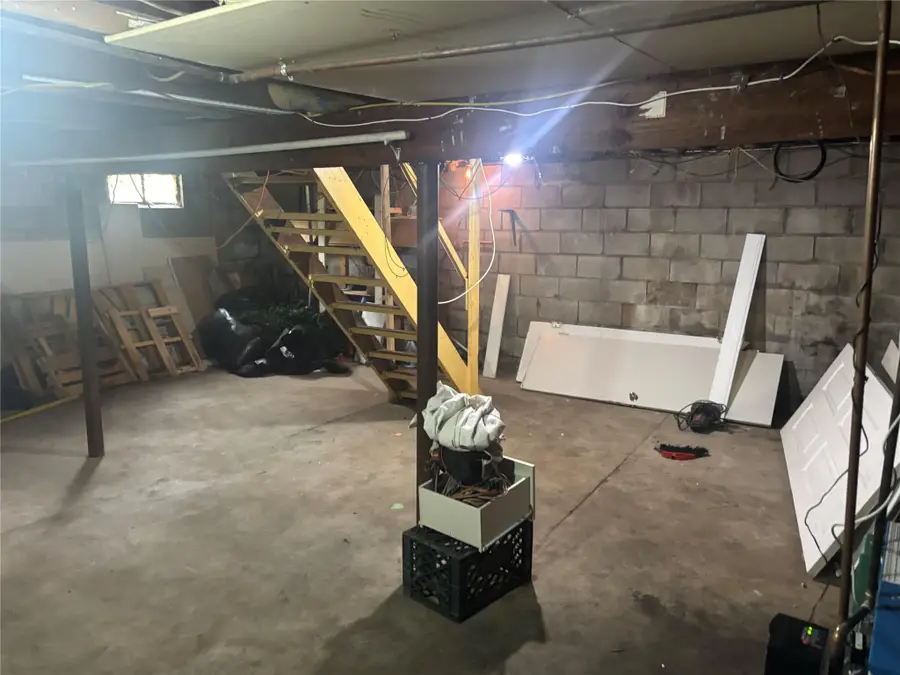 476 Revilo Avenue, Shirley, NY 11967 - Image #2