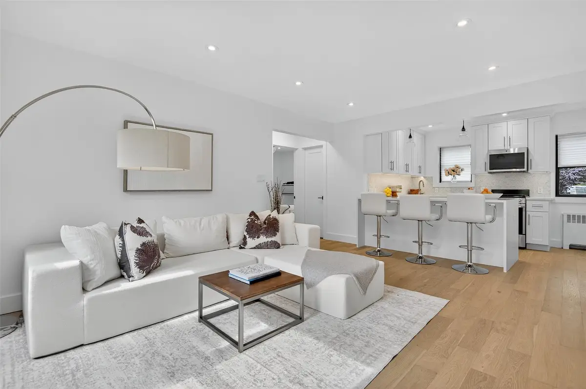 26 Terrace Circle #9C, Great Neck, NY 11021 - Image #1