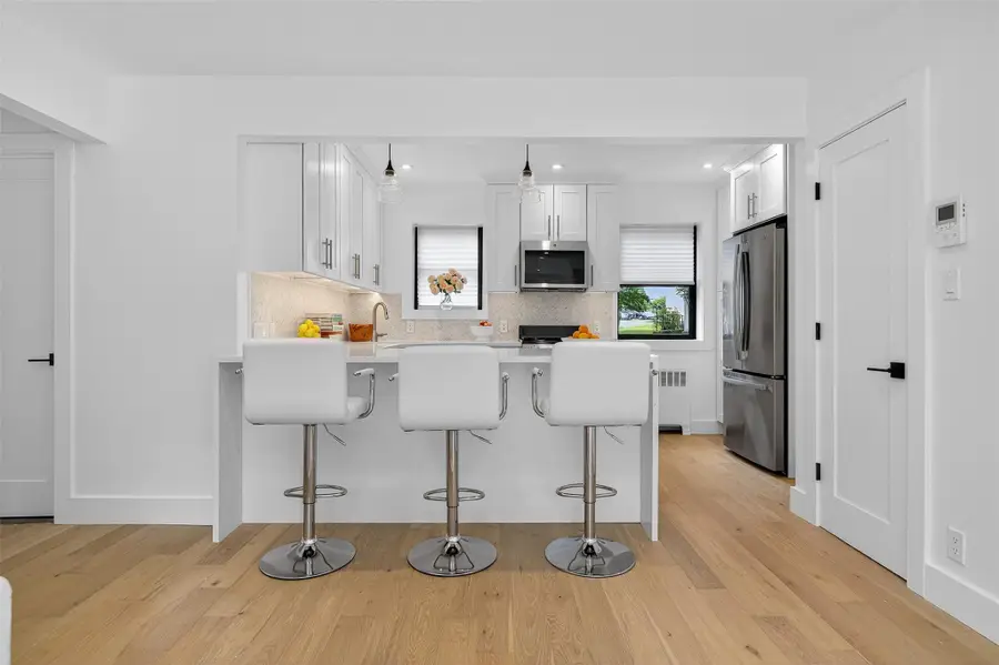 26 Terrace Circle #9C, Great Neck, NY 11021 - Image #2