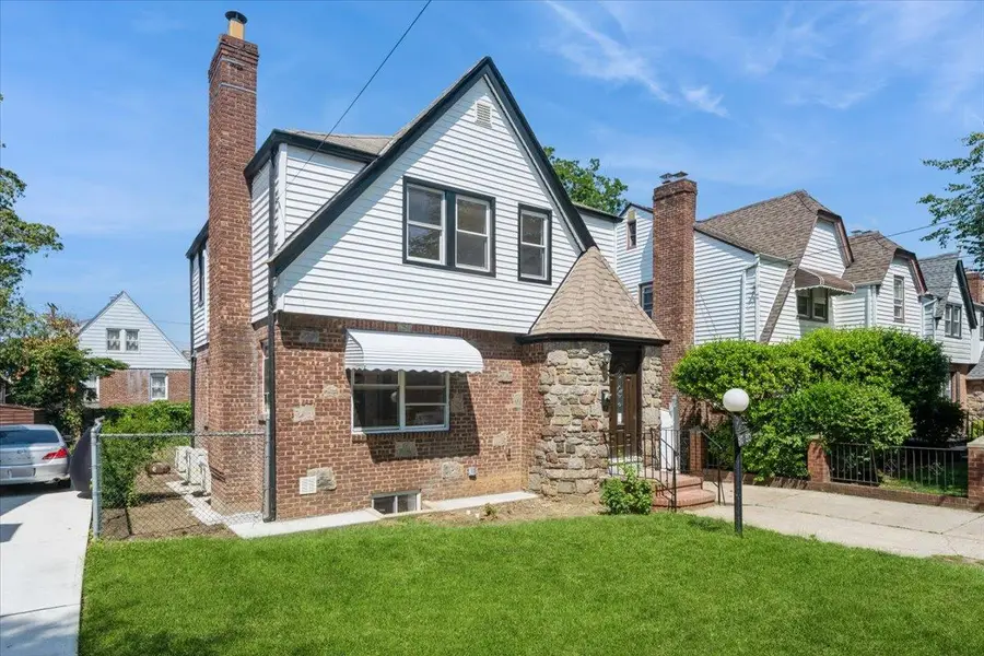 13720 173rd Street, Jamaica, NY 11434 - Image #2