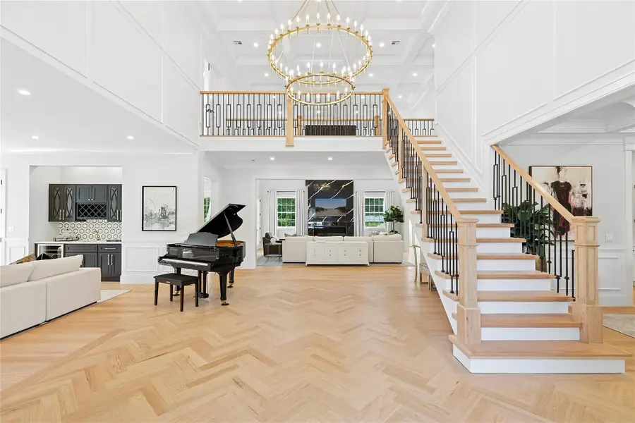 17 Chelsea Place, Dix Hills, NY 11746 - Image #2