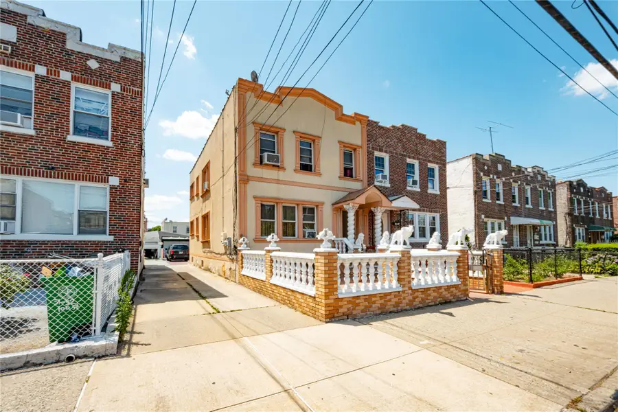 31-30 100 Street, East Elmhurst, NY 11369 - Image #2