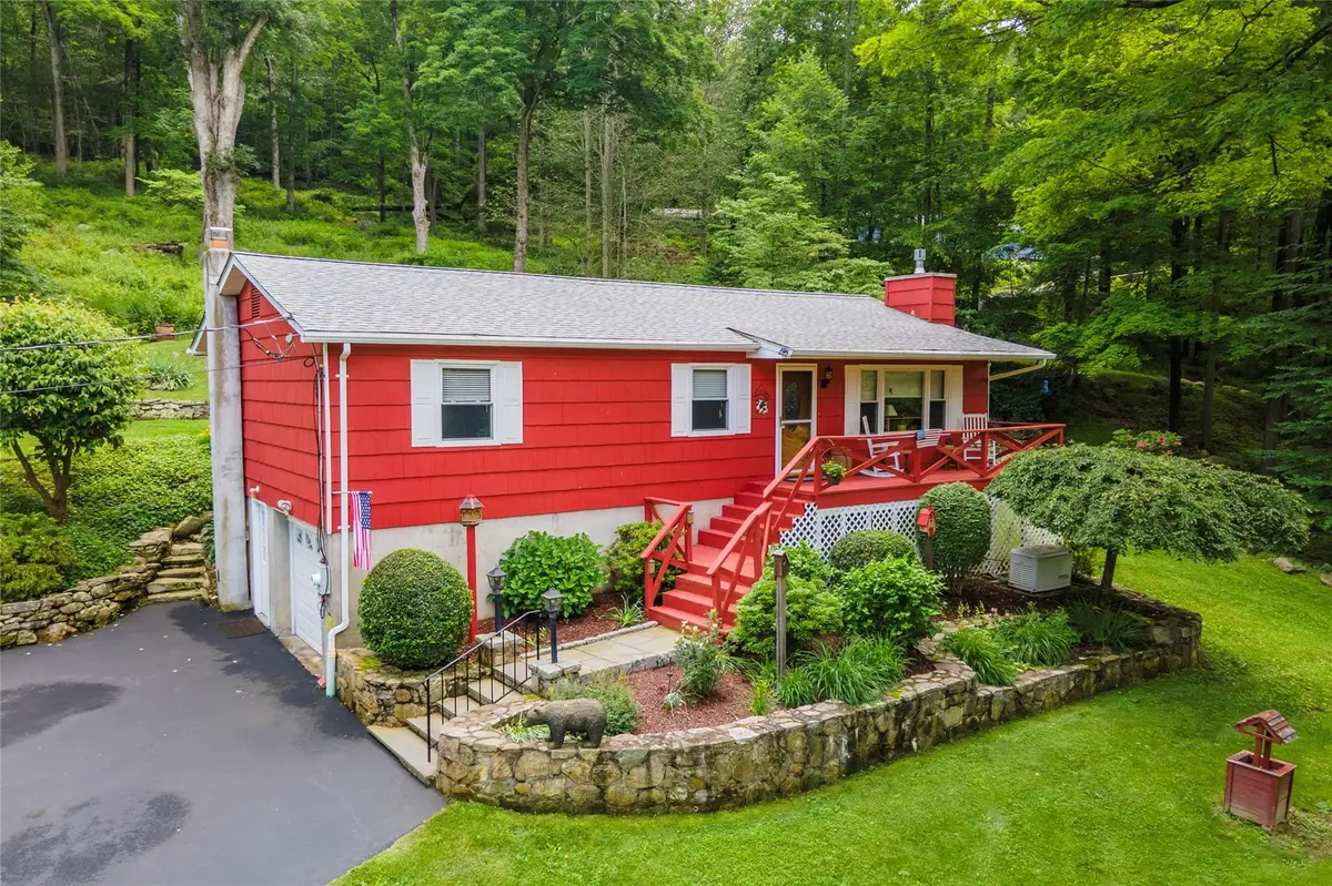 194 Bell Hollow Road, Putnam Valley, NY 10579 - Image #1