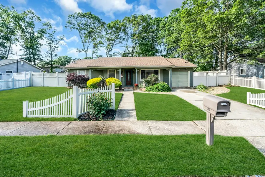 85 Williams Avenue, Amityville, NY 11701 - Image #2