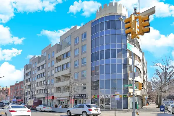 13203 Sanford Avenue #6I, Flushing, NY 11355