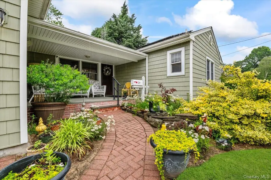 50 Towne Street, Amityville, NY 11701 - Image #3