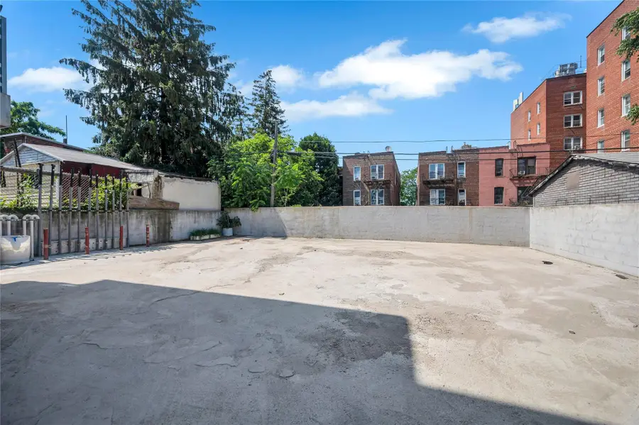 7425 43rd Avenue #2A, Elmhurst, NY 11373 - Image #3