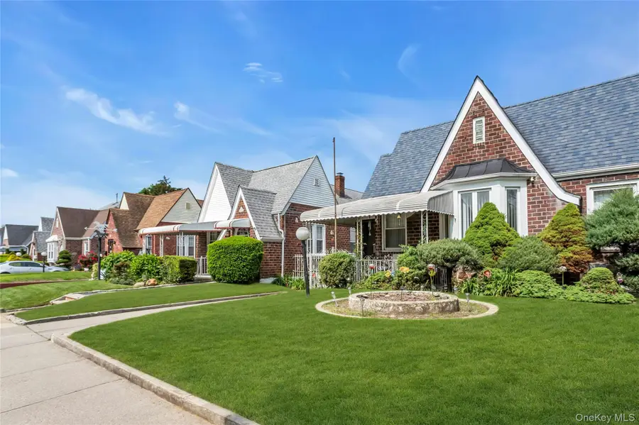 13144 Francis Lewis Boulevard, Laurelton, NY 11413 - Image #3