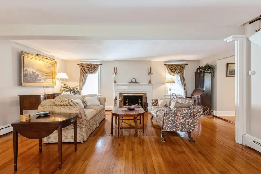 107 S Country Road, East Patchogue, NY 11772 - Image #3