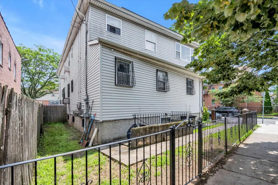 10753 Spa Place, Jamaica, NY 11435 - Image #2