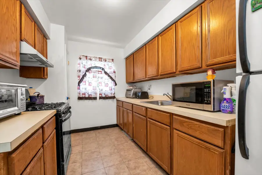 10753 Spa Place, Jamaica, NY 11435 - Image #3