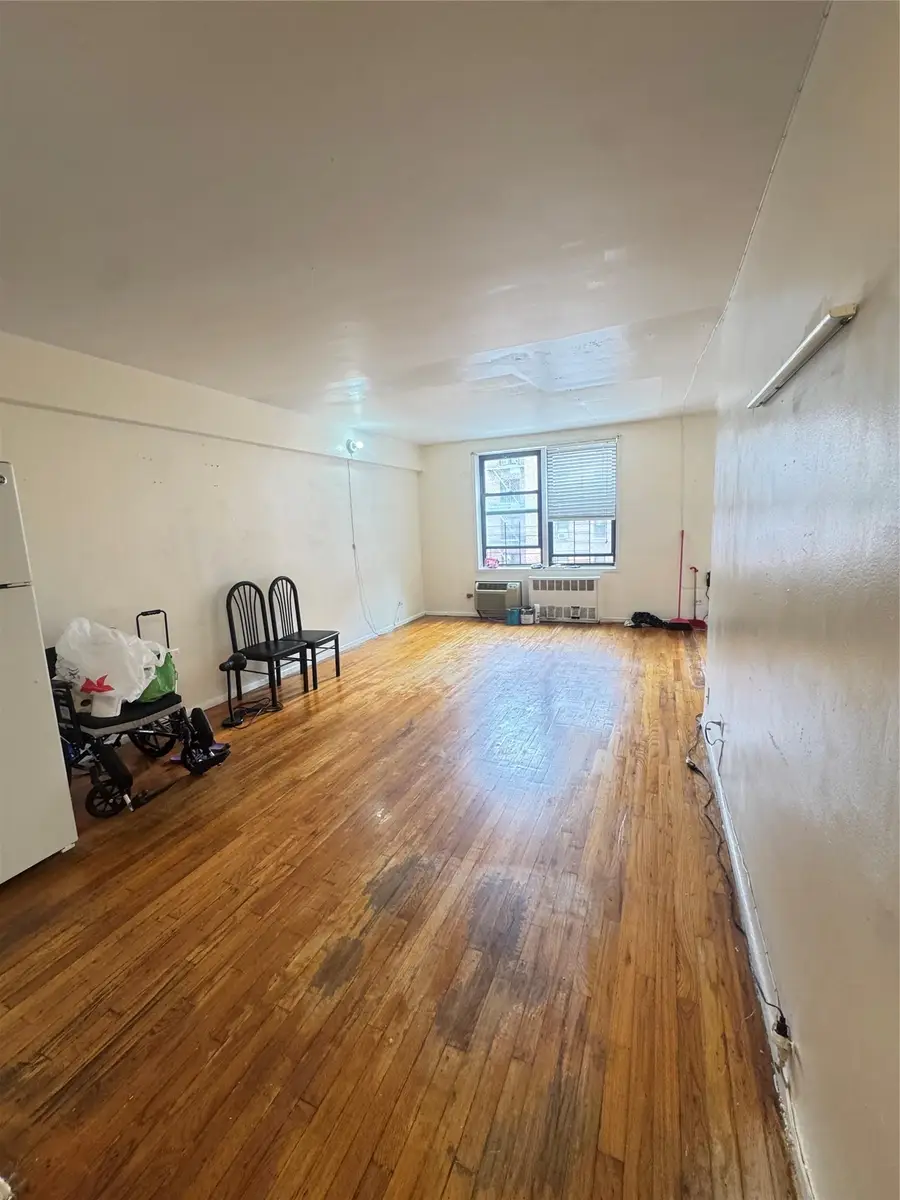 3825 Parsons Boulevard #4P, Flushing, NY 11354 - Image #3
