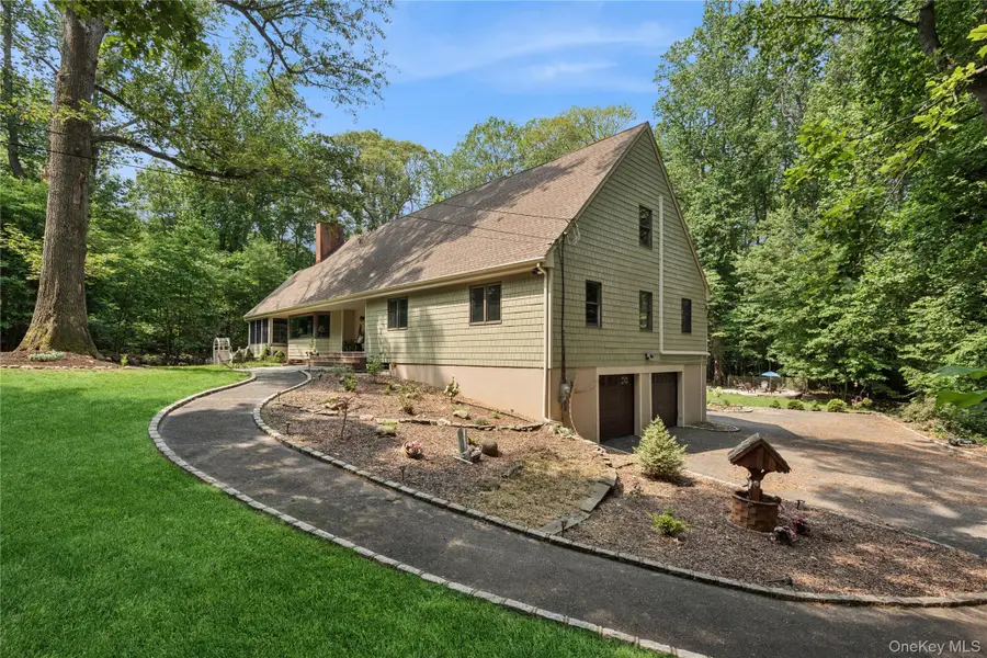 23 Bacon Road, Head Of The Harbor, NY 11780 - Image #2