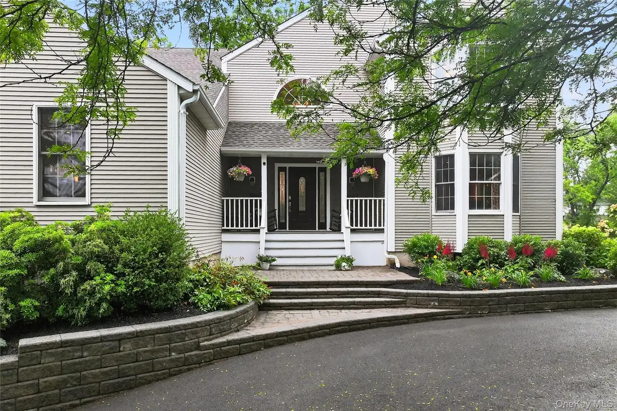 46 Heritage Court, Kingston, NY 12401 - Image #1
