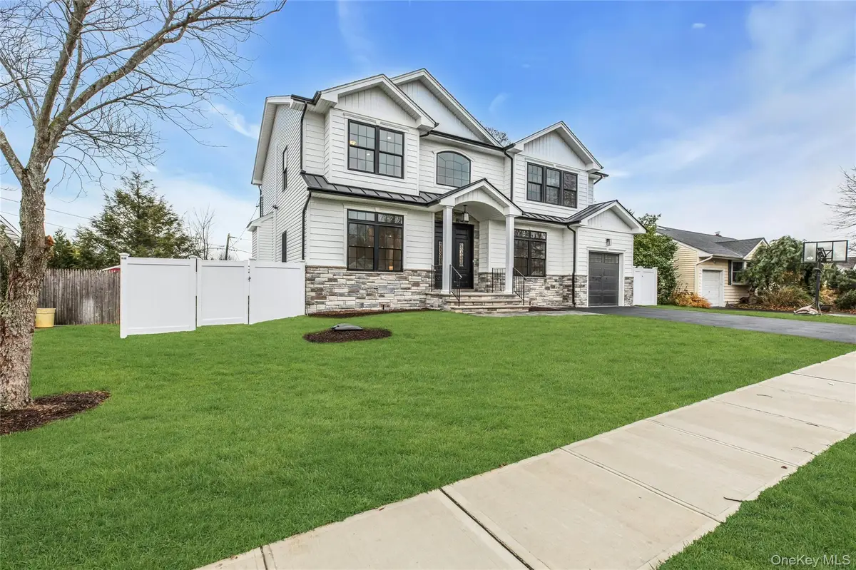 7 Sheridan Street, Old Bethpage, NY 11804 - Image #1